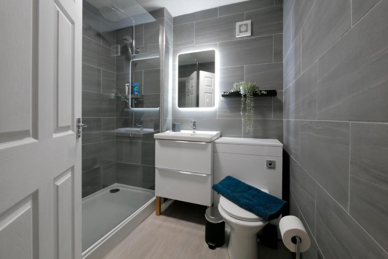 Crewe Short Lets 6 Victoria Court, Crewe Apartment ภายนอก รูปภาพ