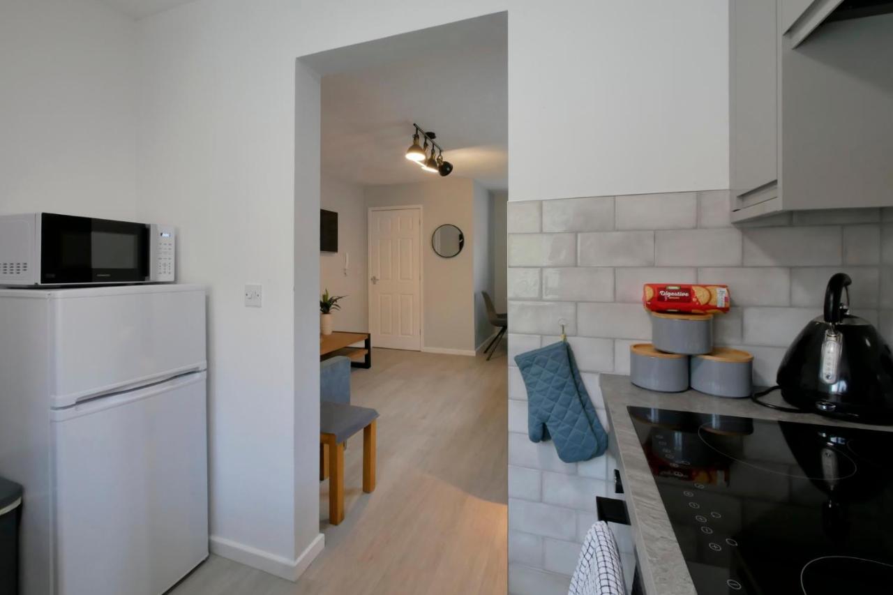 Crewe Short Lets 6 Victoria Court, Crewe Apartment ภายนอก รูปภาพ